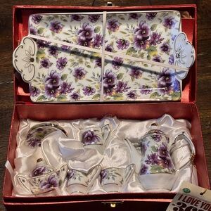 Royal Ehlada Fine Porcelain Mini Tea Set – ACE Gift Collection/Purple Floral